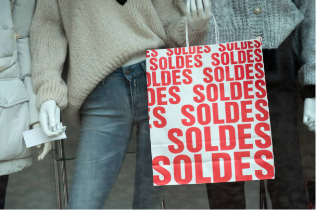 Soldes de janvier, shopping et bonnes affaires